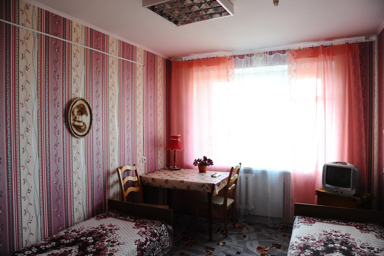Circus Hotell Gomel Exteriör bild