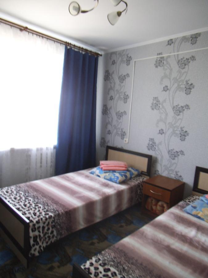 Circus Hotell Gomel Exteriör bild